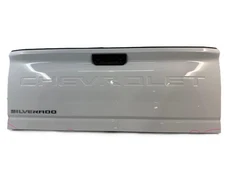 2020-2024 Chevy Silverado Power Liftgate Trunk Assembly Opt Qt6 White Scratches