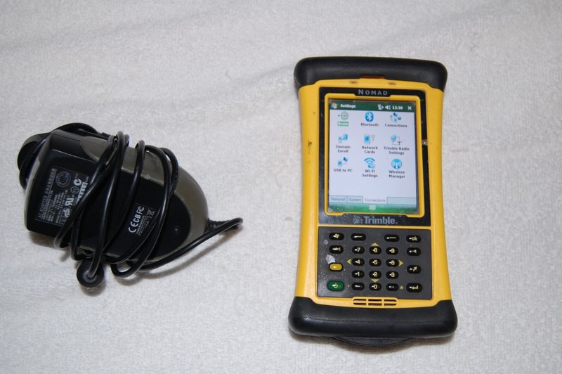 TRIMBLE TDS NOMAD DATA COLLECTOR with LM80 Version 2.4 