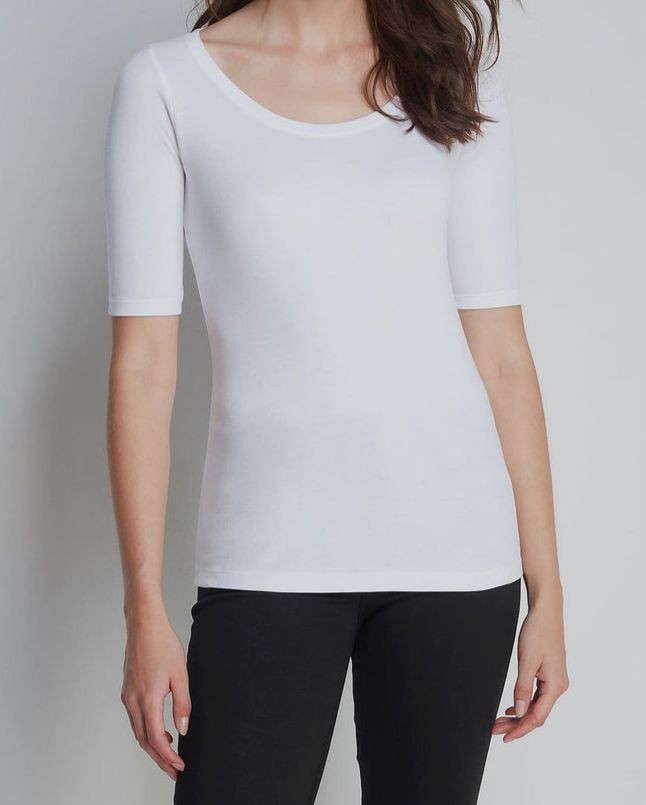Majestic Paris Women's White Extra Fine 1/2 Sleeve Scoop Neck Top Size 5