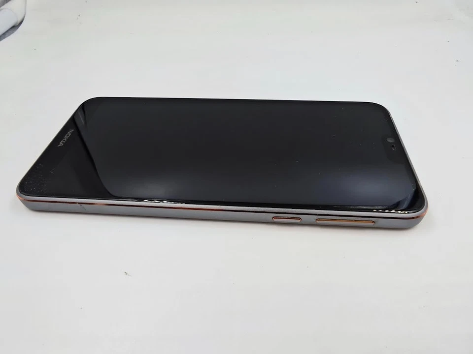 Nokia 7.1 32Gb/3GB Ram Smartphone - Non Funzionante, Per Parti O Riparazione - Immagine 3 di 4