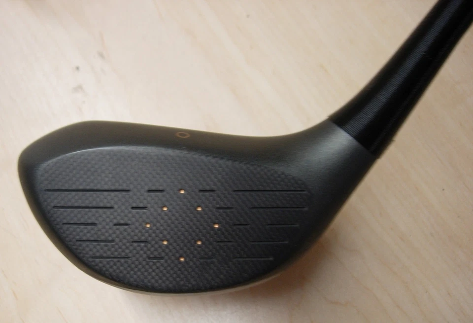 Golden Oldie Wilson 1993 "THE WHALE" Compressed Graphite 1W Titanium Shaft RH-R - Image 3 of 4