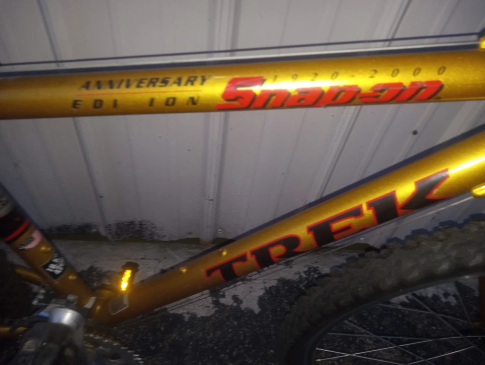 75TH  Snap-on-treck Mountain Bike - Image 2 of 4