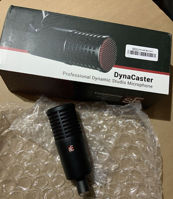 sE Electronics DynaCaster Professional Dynamic Studio Microphone