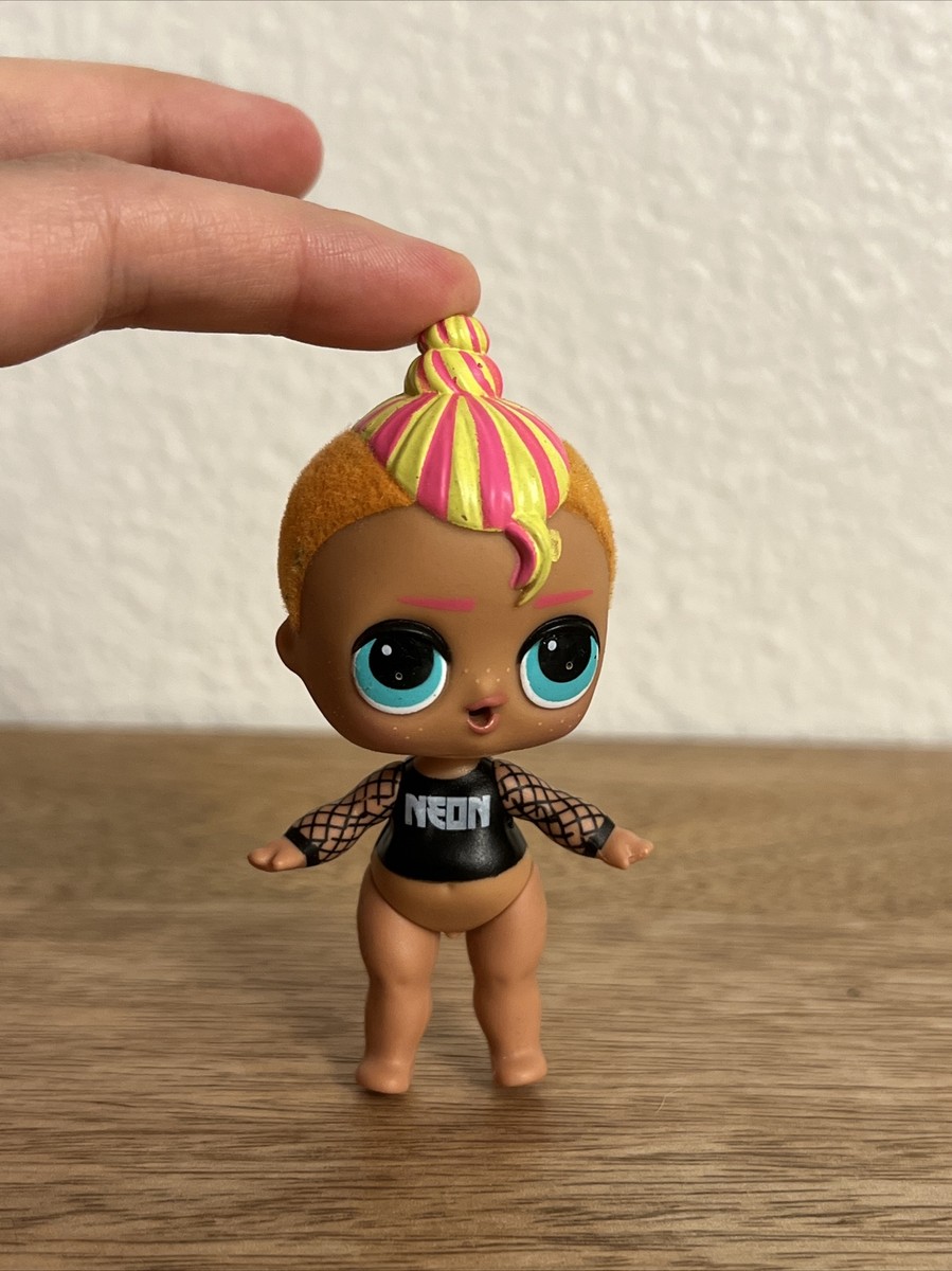 LOL DOLL ROCK N ROLL 4” ACTION FIGURE TOY DOLL (PRE-OWNED