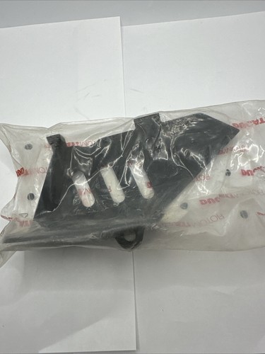 Ducati 4610011B Chain Guard Cover Chain Cover SuperSport 900 - Picture 4 of 8
