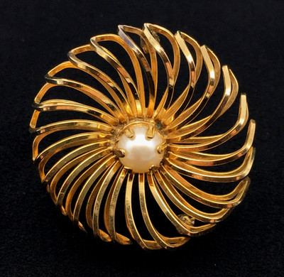 Vintage 60's Avi Raz, Signed A&Z, 1/20-12KGF Spiral Pinwheel Brooch Pearl Center
