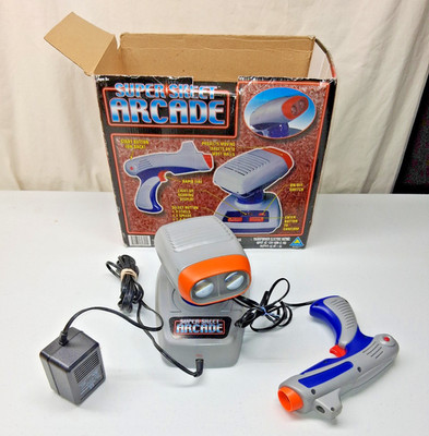 Vintage Arcadia Super Skeet Arcade Projector Game System Toymax 2001 Working