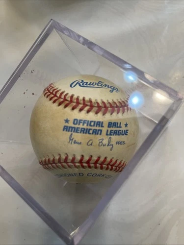 Ken Griffey Jr. Autographed Officia Game Baseball