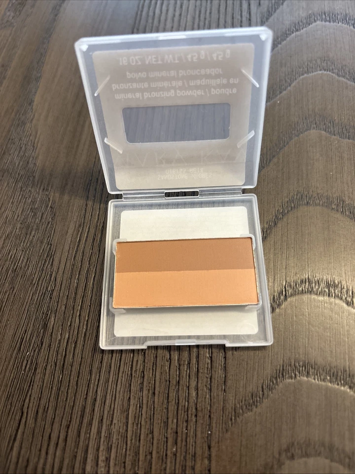 Mary Kay Mineral Bronzing Powder Sandstone New In Box 016165 Discontinued - Image 2 of 3