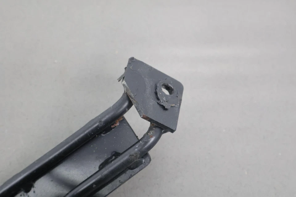 99-03 阿斯顿·马丁 DB7 Vantage V12 前挡风玻璃刮水电机(无法测试) — 第 2/4 张图片