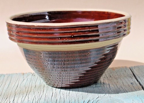 VTG Brown Pottery BOWL Western Monmouth Stoneware Maple Leaf Beehive Ribbed - Picture 4 of 9