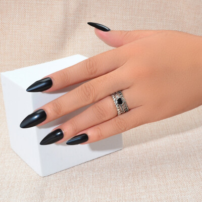 Fashion Black Heart Finger Ring Women Vintage Band Jewellery Stylish Party Gift