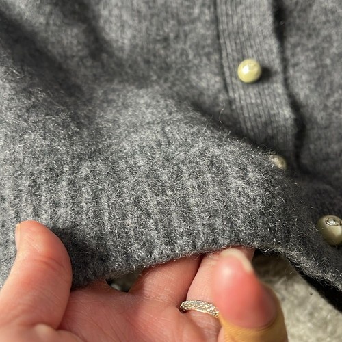 Dior kids soft Gray Cardigan with Dior CD Pearl Buttons (look at measurements) - Picture 5 of 7
