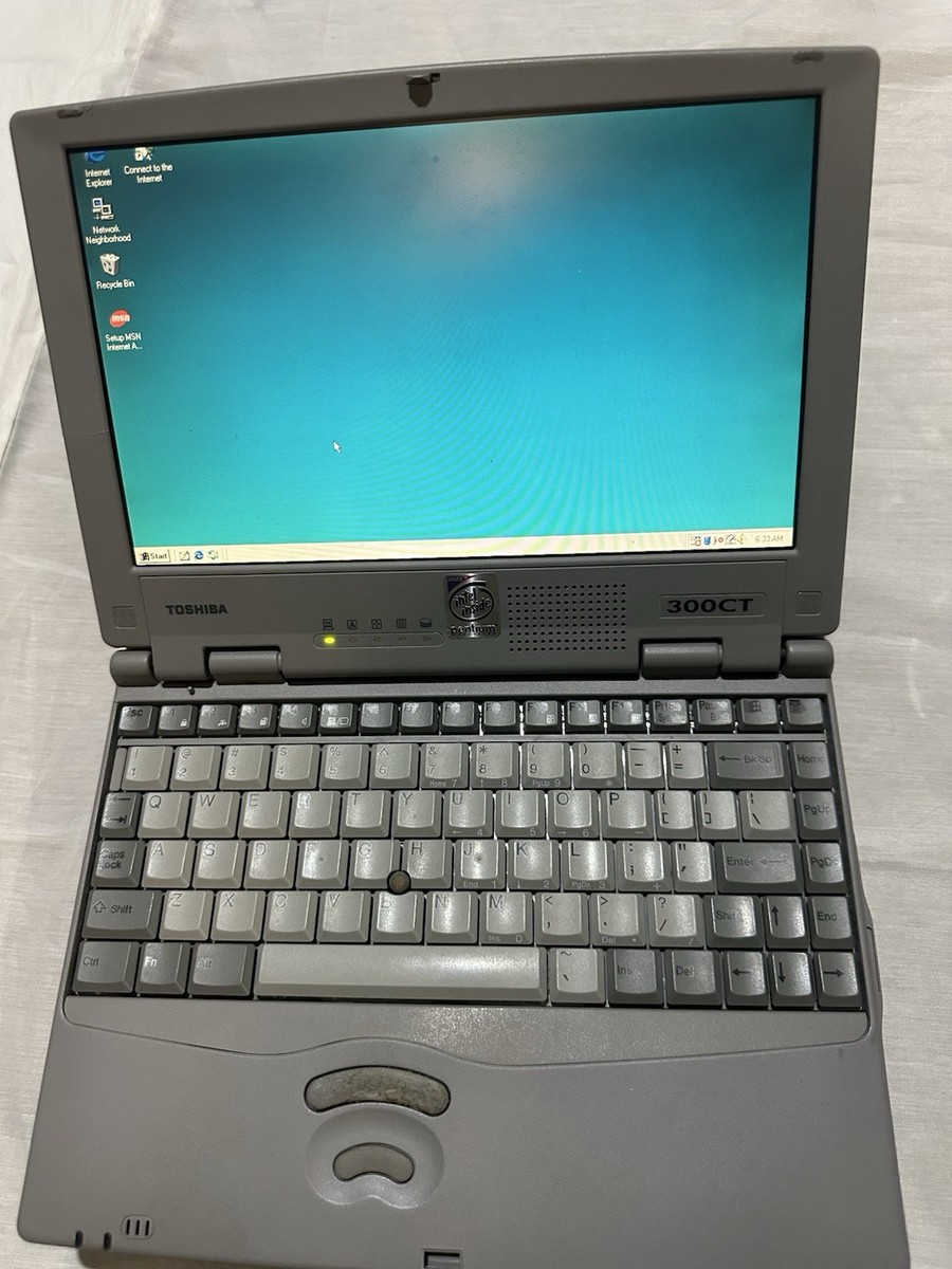 Toshiba Portege 300CT 32mb Ram 8gb HDD 133Mhz Docking Station CD