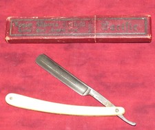 VINTAGE CARL SCHMIDT STRAIGHT RAZOR WITH BOX