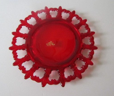 Viking Glass Ruby Red Yesteryear Fleur De Lis 7 1/2'' Reticulated Lace Edge Plate