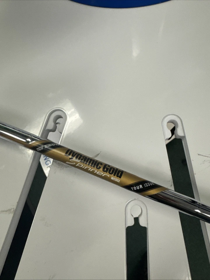 Cuña Wilson Staff Modelo ZM 56/10 Foto 4 de 4