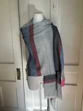 Isaac Mizrahi Color Block Herringbone Fringe Wrap Womens Gray Black Red NWT