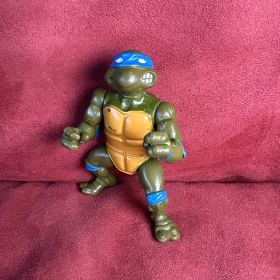 Vintage 1988 TMNT Teenage Mutant Ninja Turtles Hard Head Leonardo Action Figure