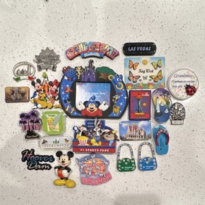 23Souvenir Magnet Lot Disney World Disneyland Mickey Seattle Key West Las Vegas