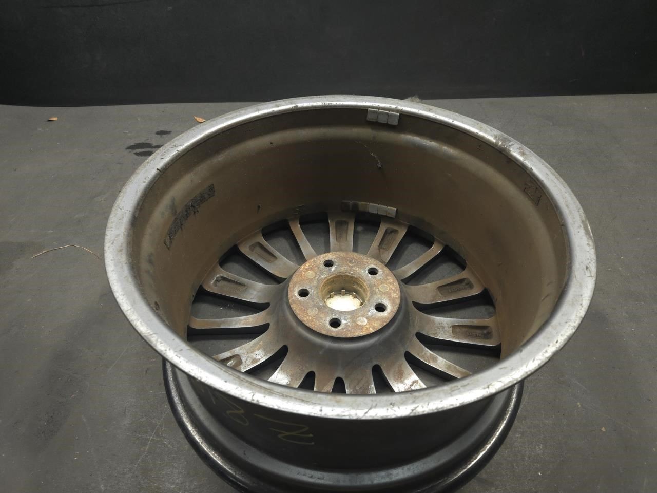 Maserati Ghibli 2015-2017 Wheel P/N 670016852