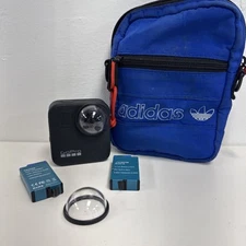 GoPro MAX CHDHZ-201 Action Camera Turns On 2 extra Batteries, extra lens, bag