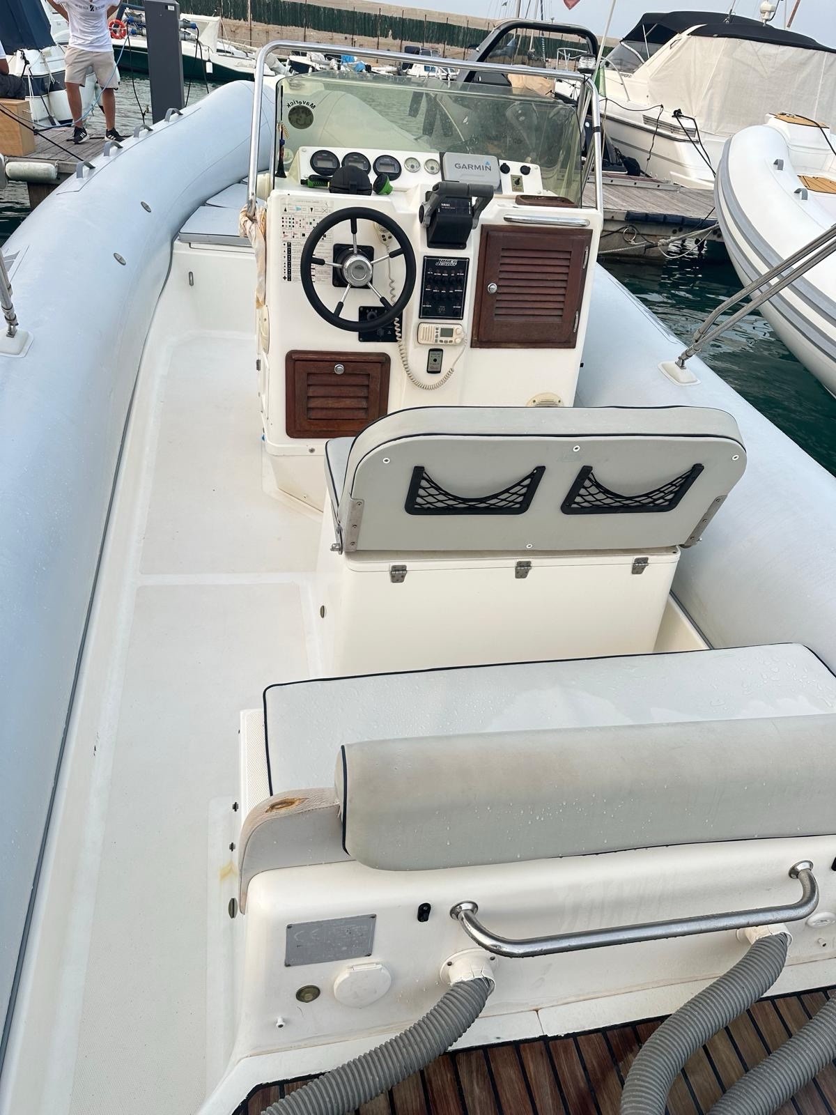 Clubman 24 gommone con doppio motore fuoribordo Yamaha 115 foto 3