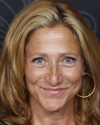 EDIE FALCO 8x10 PHOTO *