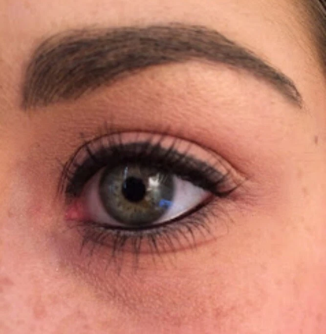 2 delineadores de ojos Dalton Crème negro profundo nuevo precio más bajo compra uno y obtén uno GRATIS Foto 4 de 4