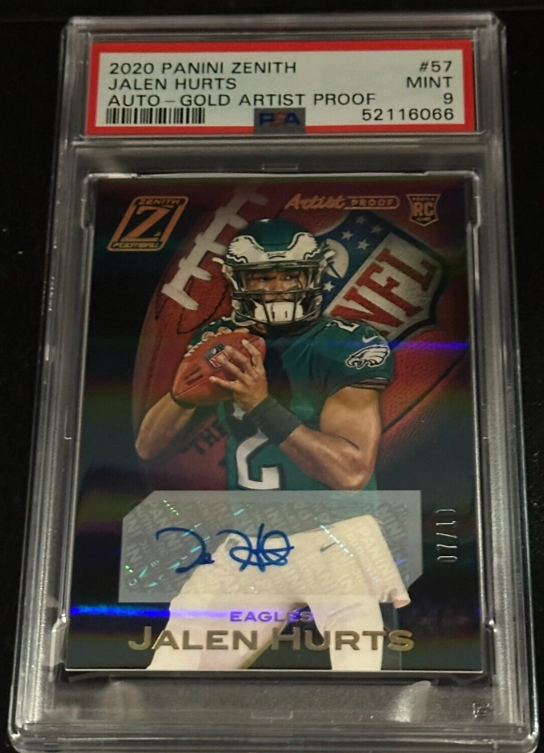 Jalen Hurts Panini Zenith #57 Autograph-Gold Artist Proof