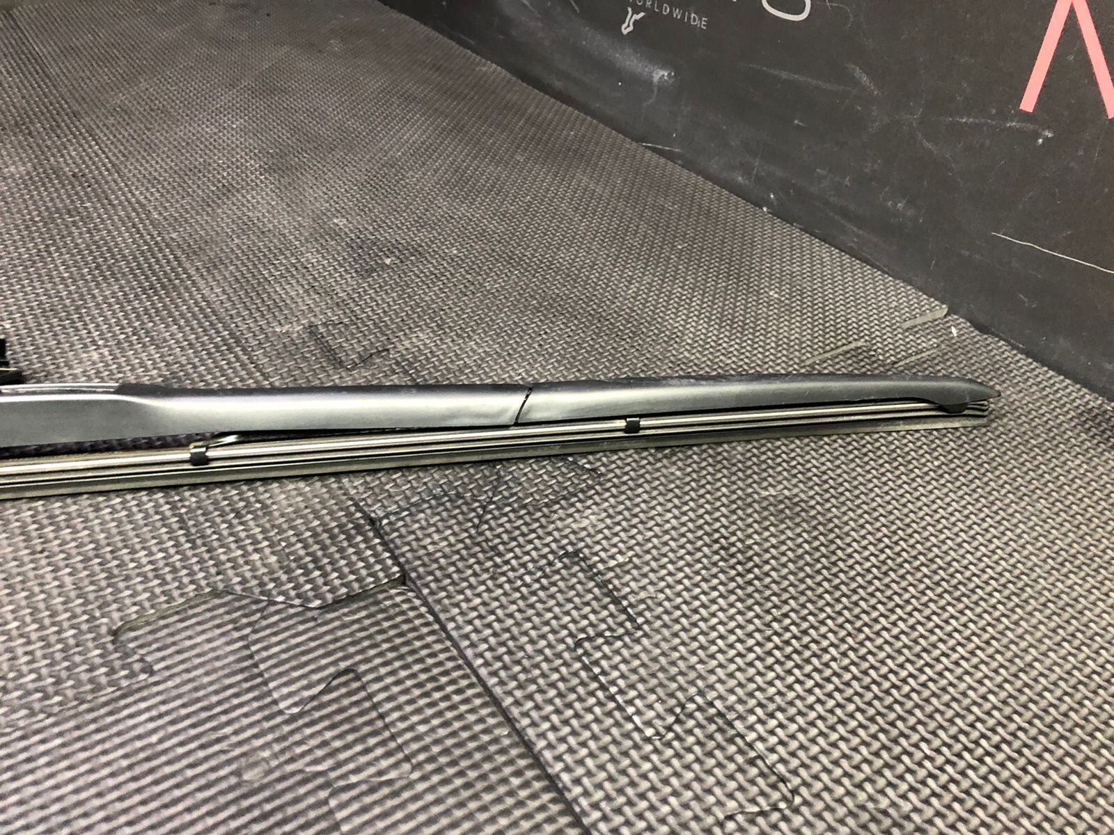 Pair Front Left Right Windshield Wiper Arms Blades 19-23 Ferrari F8 Tributo