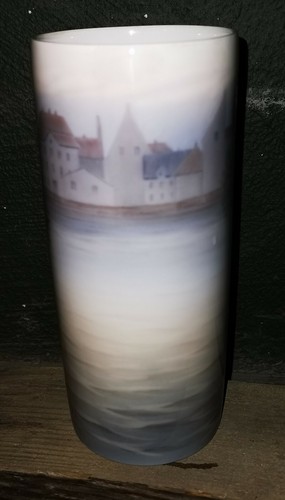 Vintage cylindrical B&G porcelain vase with Copenhagen Harbor motif c. 1920 - Picture 4 of 7