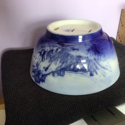 ANTIQUE KEELING & CO LATE MAYERS BLUE & WHITE 7.1/2" BOWL c1890 pinned - Picture 9 of 10