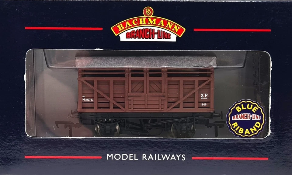 Bachmann 37-700A 10 Ton Cattle Wagon M292722 in BR Bauxite Livery