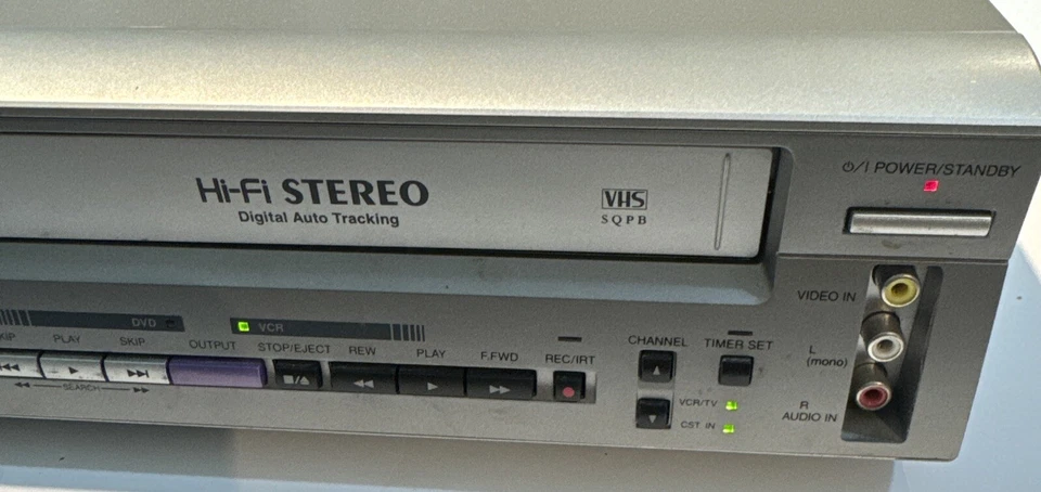 Hitachi DVD VCR Combo DV-PF2U CD-R VHS MP3 Playback Hi-Fi Stereo Tru Surround - Image 3 of 4