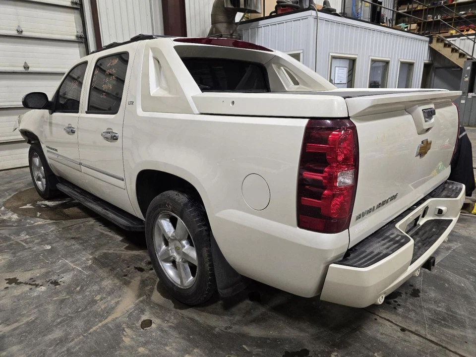 Caja cerebro motor Chevrolet Avalanche 1500 10-13 E826243 Foto 3 de 4