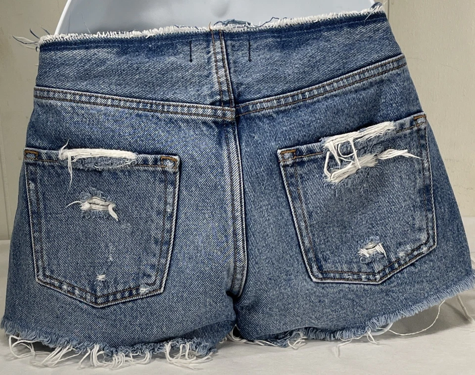 Abercrombie & Fitch Women's Distressed Denim Shorts Size 0 W25 Medium Wash Raw - Image 2 of 4