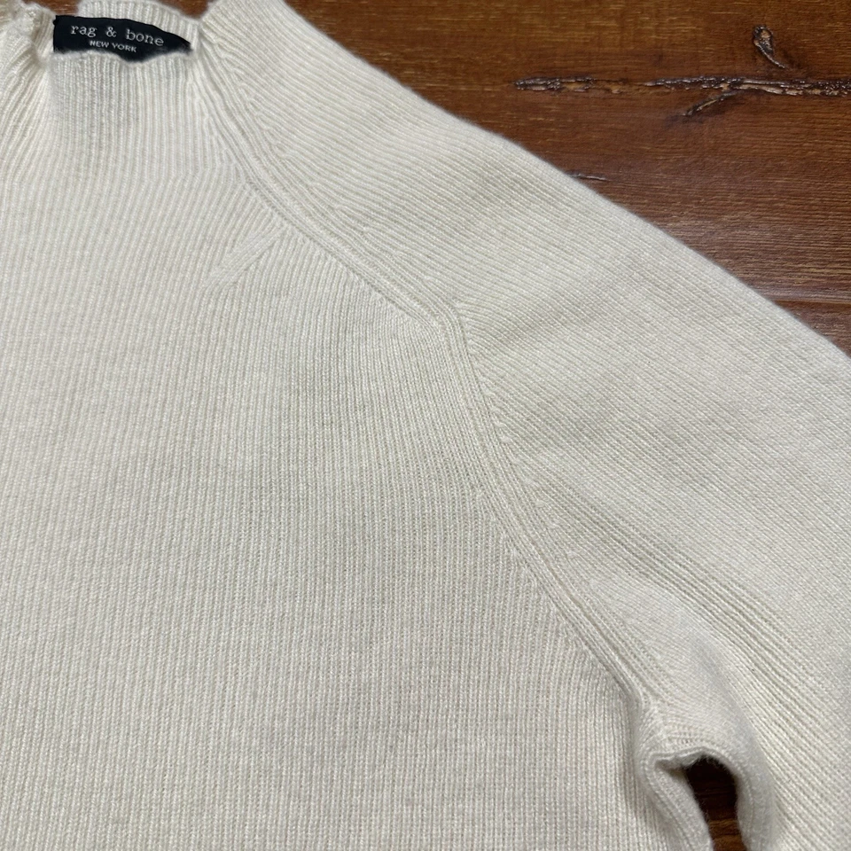 Suéter feminino de cashmere Rag & Bone S marfim com nervuras gola simulada luxo - Imagem 3 de 4