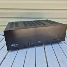 Sonance Sonamp 2120 Power Amplifier Powers On