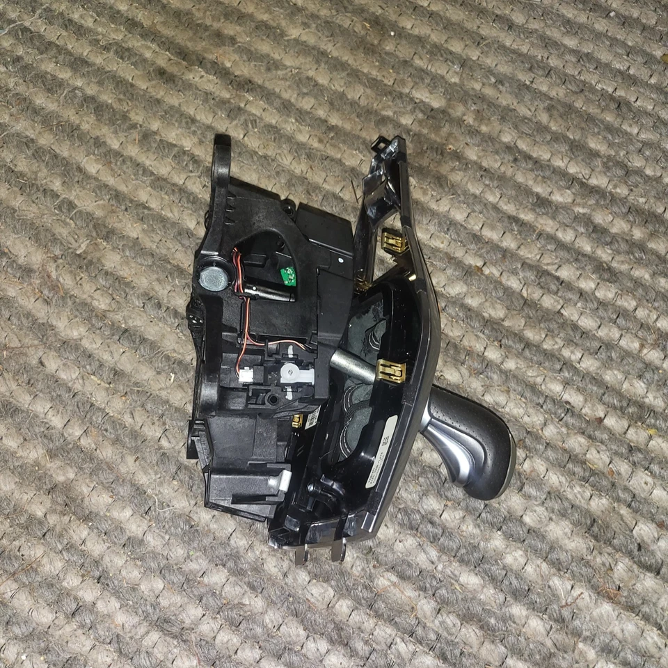 CHEVROLET CAMARO LS 16-24 CONSOLA TRANSMISIÓN MANUAL PALANCA DE CAMBIOS MOLDURA PERILLA DE MALETERO Foto 4 de 4