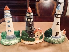 3 VINTGE LIGHT HOUSE DOOR STOPS /BOOK ENDS GREAT COLORS HAND PAINTED