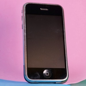 Apple iPhone 2g 1. Gen 8GB A1203 (sehr tatty) funktionsfähig!