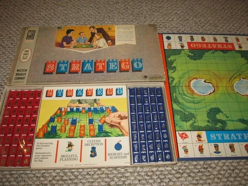 Vintage Stratego Board Game 4916 COMPLETE Milton Bradley 1962