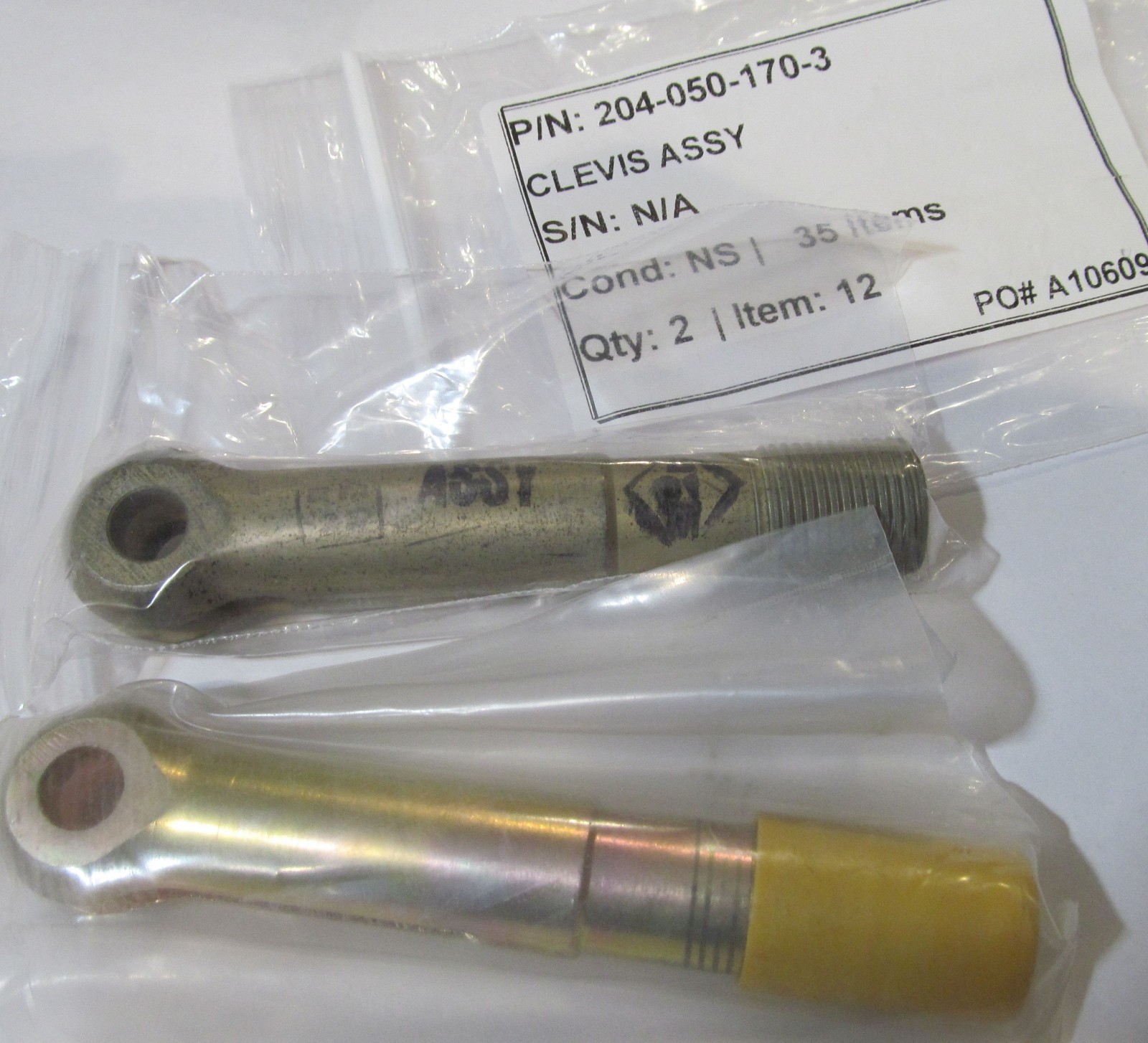 2 NEW (NS) BELL HELICOPTER TEXTRON 204-050-170-3 CLEVIS ASSEMBLY ...