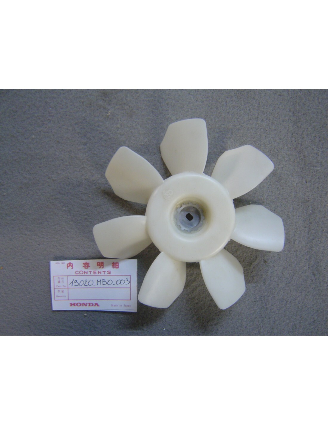 Hélice de ventilateur VF750CC pièce moto Honda 19020-MB0-003 NOS