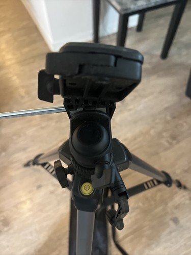 Vanguard TRIPOD WITH CARRYING BAG. Vt 126 with bag - Picture 3 of 6