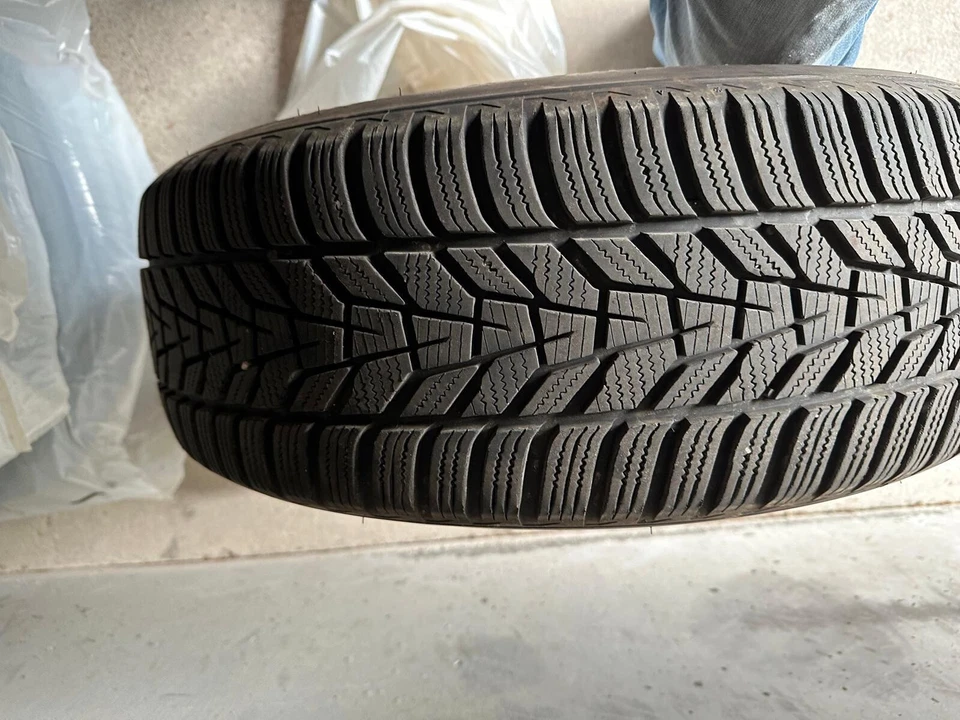 Winter Kompletträder 4 Stück mit DBV AluFelgen 235/60R18 107 H - Bild 4 von 4