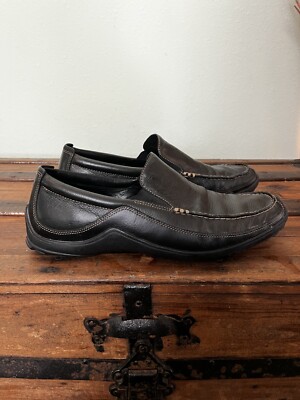 Cole Haan Men display picture 1