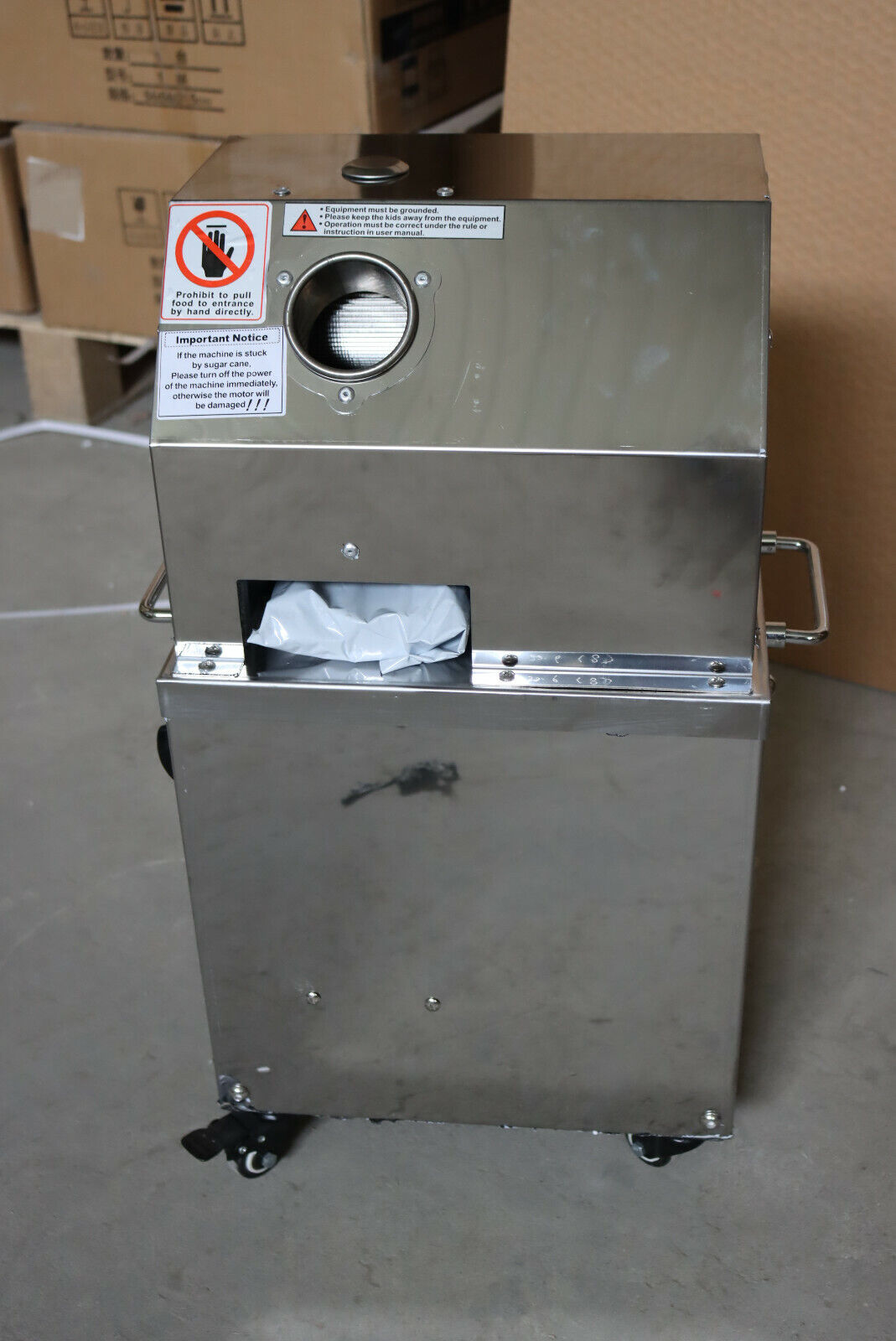 New 110V Commercial Vertical Electric Sugar Cane Juicer Extractor Press Machine - Picture 5 of 8