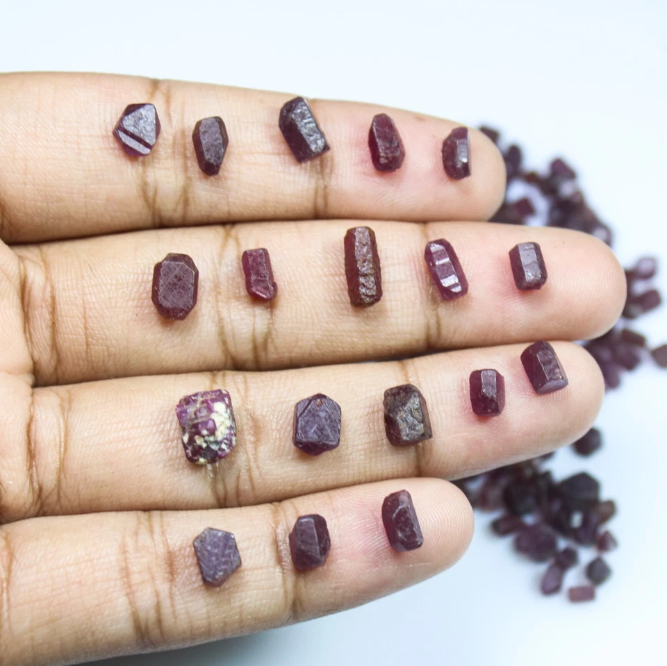 Natural Red Ruby Rough Lot For Cutting Between 2-10 mm Size From Madagascar - Image 2 of 4